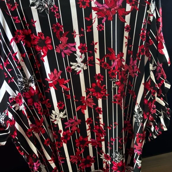 Zara Red and Black Floral Stripe Blouse - Picture 5 of 5